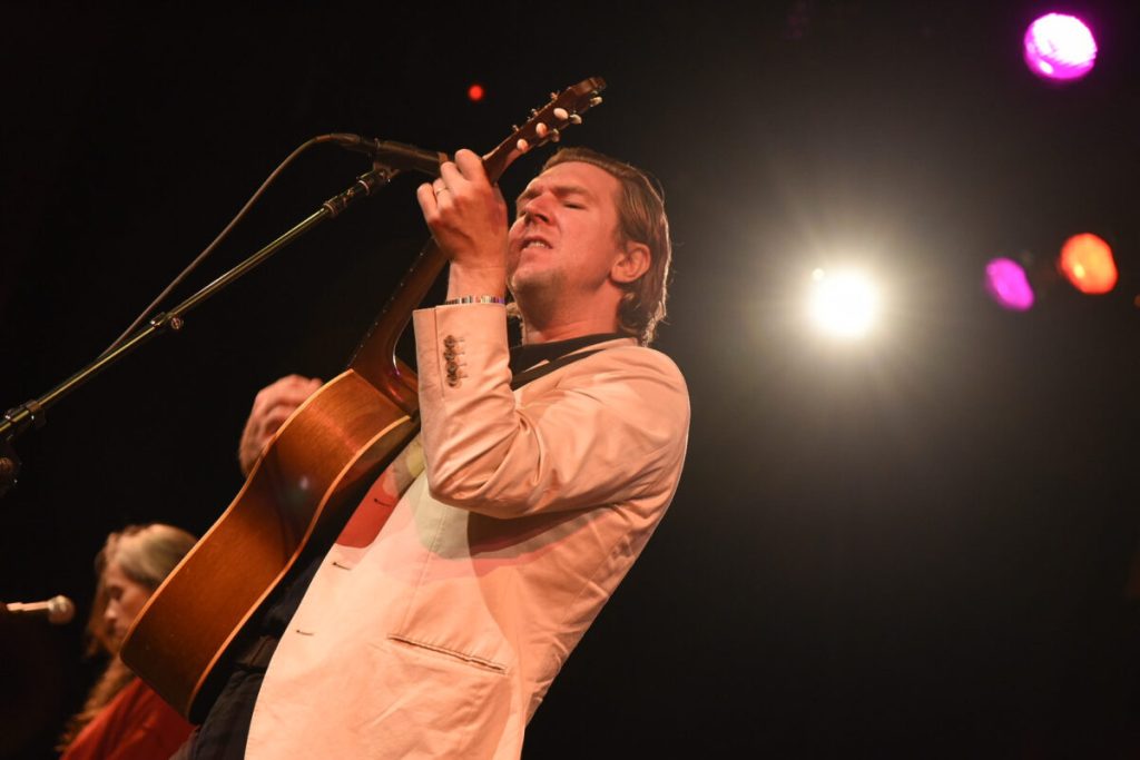 Listen to Hamilton Leithauser debut new music and bring ‘The Loves of Your Life’ to Free at Noon
