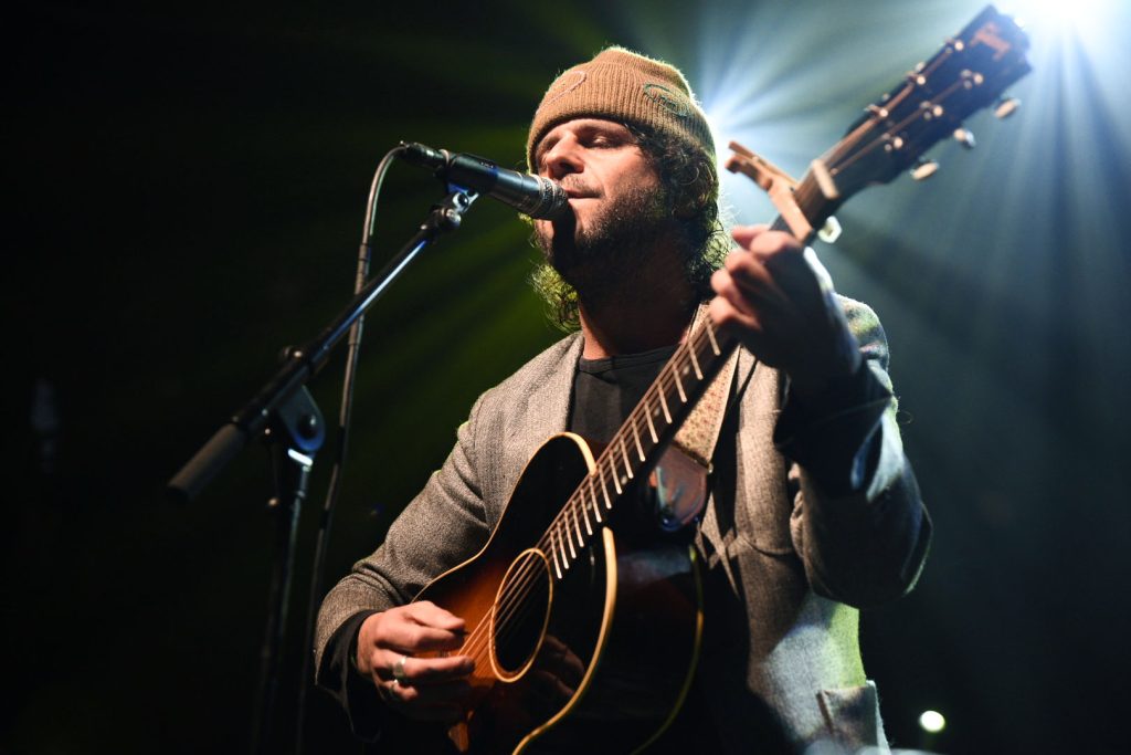 Langhorne Slim spreads love at Ardmore Music Hall’s divine dancefloor for a freewheeling Free at Noon