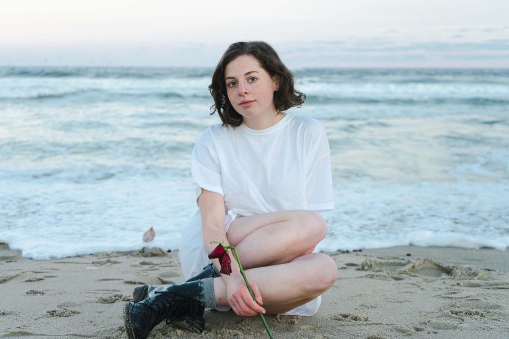 Bel breaks down her tender debut album, ‘Beaches’
