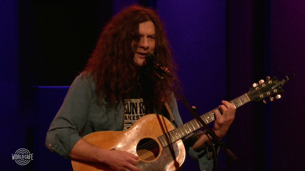 Kurt Vile: “Flyin (like a fast train)”(World Cafe Session)