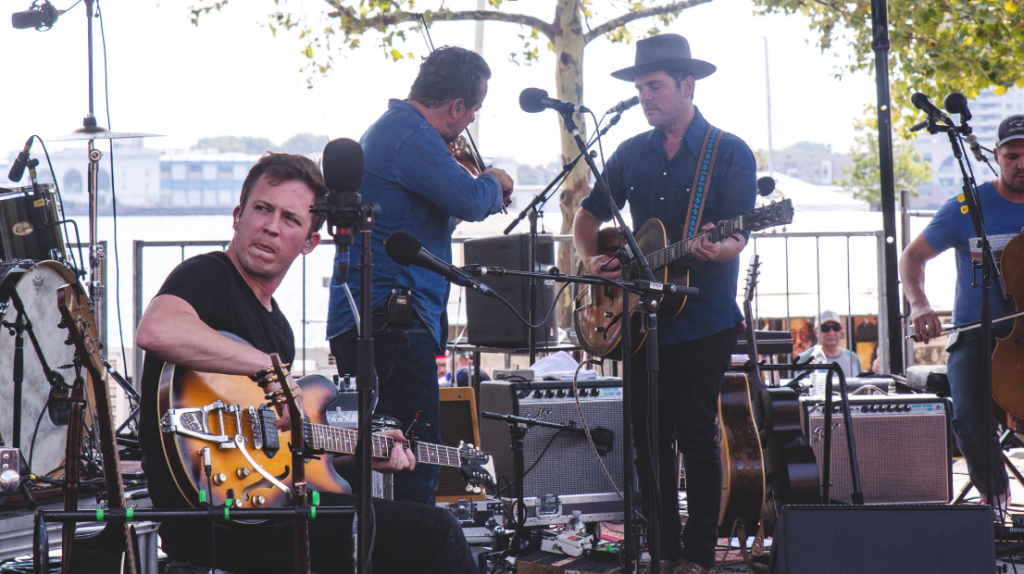 Gregory Alan Isakov: “Dark, Dark, Dark” (XPoNential Music Festival – 2019)