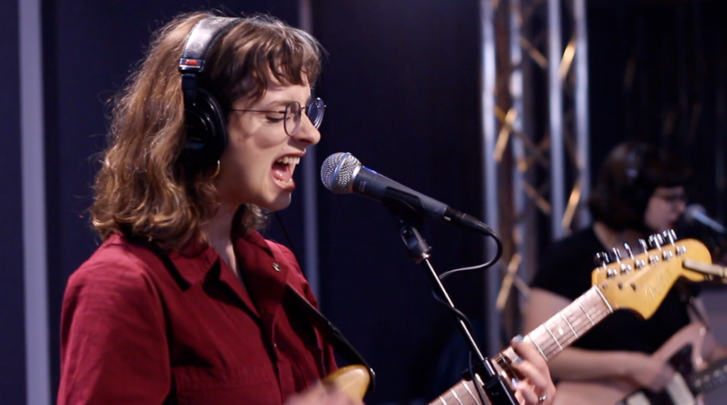 Stef Chura: “Scream” (The Indie Rock Hit Parade Live Sessions)