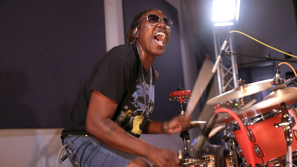 Mobbluz: “Coast 2 Flight” (The Key Studio Sessions)