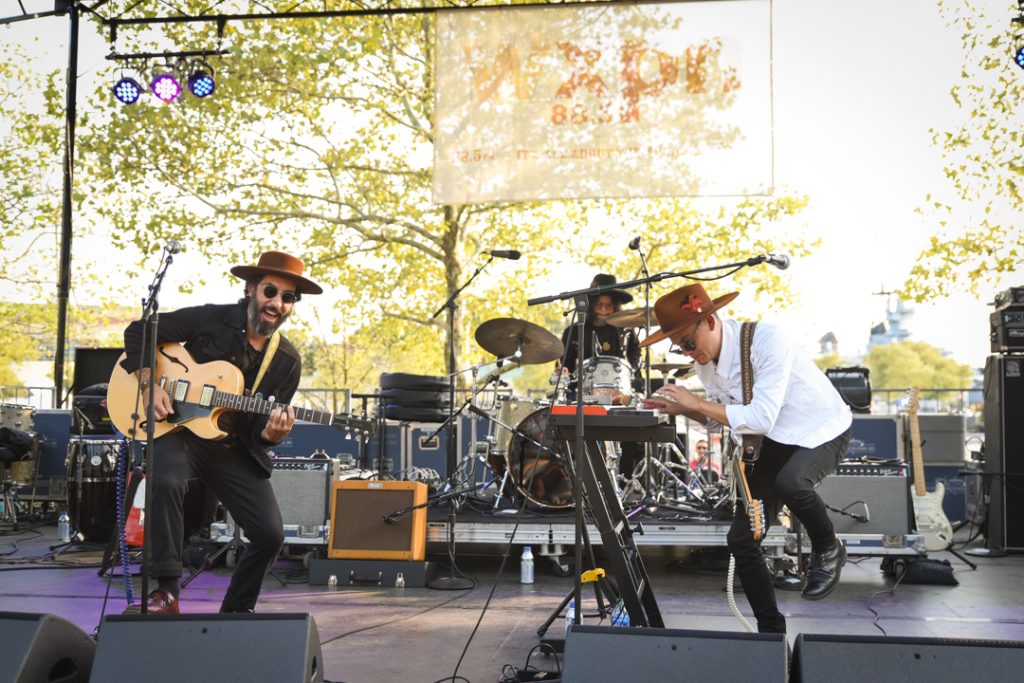 Dos Santos takes XPNFest on a psychedelic cumbia odyssey