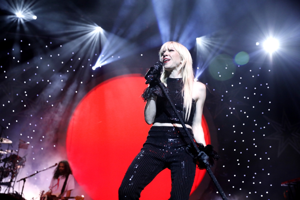 Lost in the moment with Carly Rae Jepsen at The Met Philly