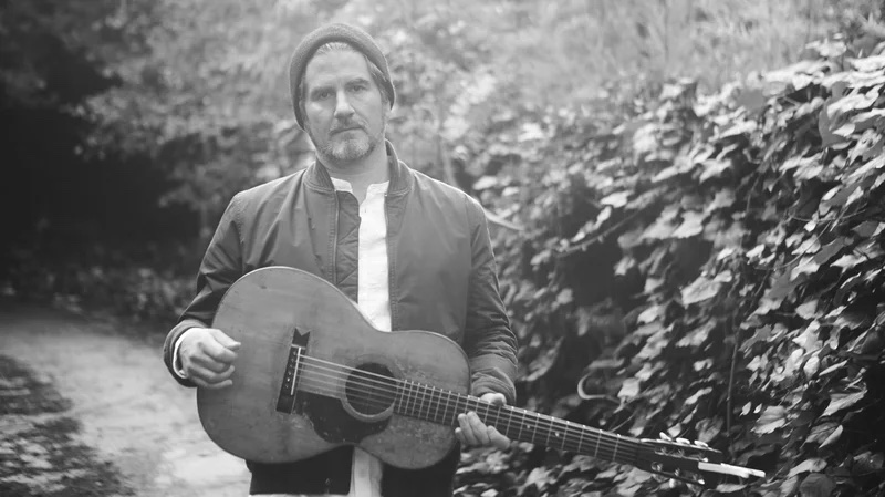 Matt Nathanson set out to make a true singer-songwriter album in ‘Boston Accent’