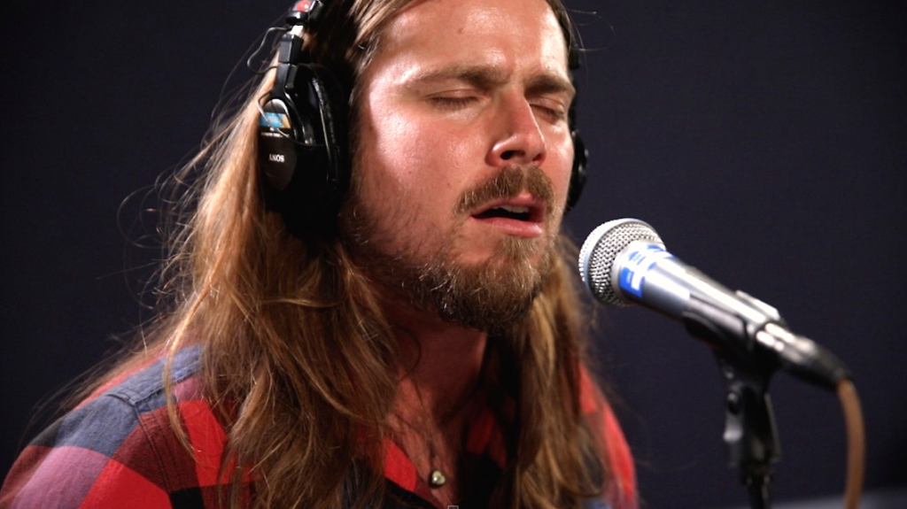 Lukas Nelson: “Find Yourself”(World Cafe Version)