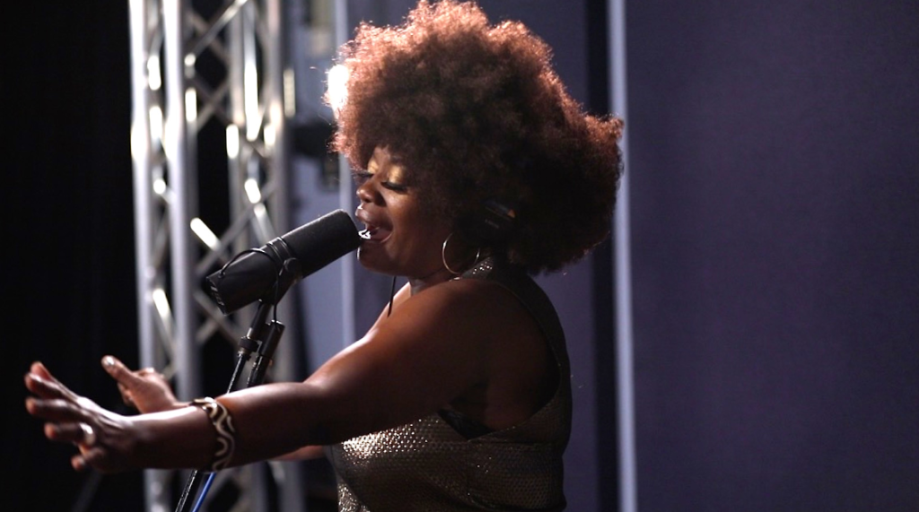 Bette Smith: “Jetlagger” (World Cafe Version)