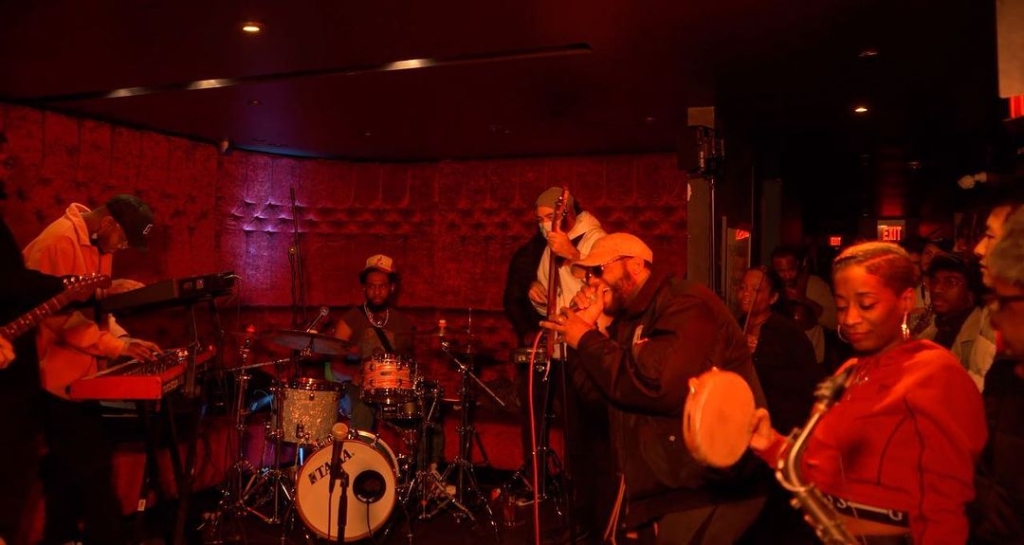 Mixing it up at the Philly jam session Mixed Bag