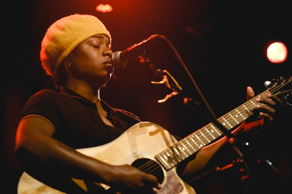 Sunny War: “No Reason” (Free At Noon Concert)