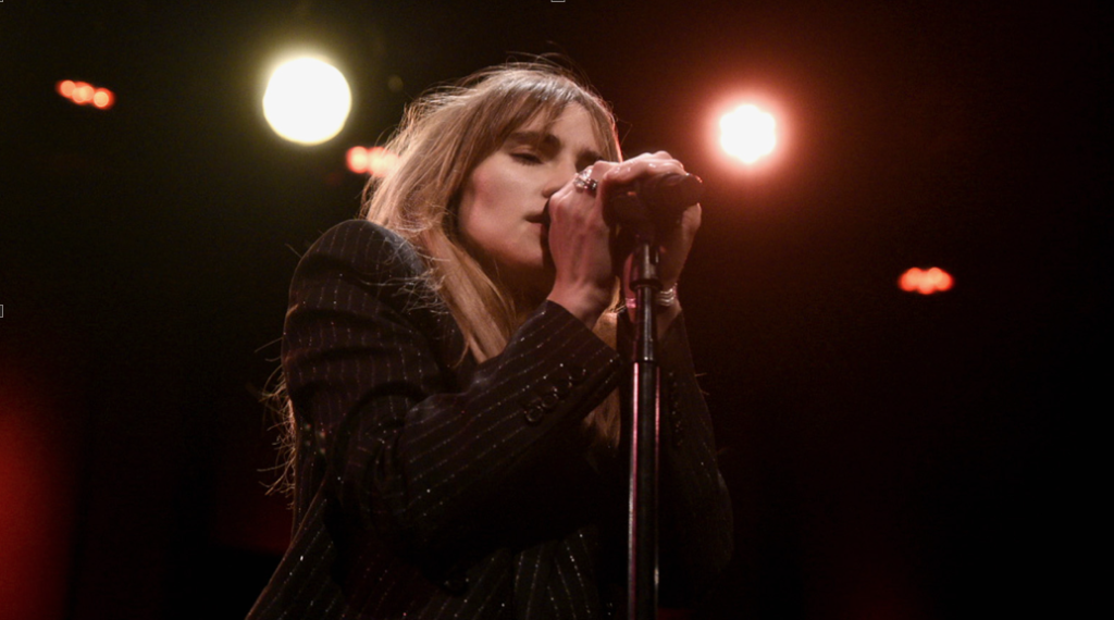 Suki Waterhouse: “To Love” (Free At Noon Concert)