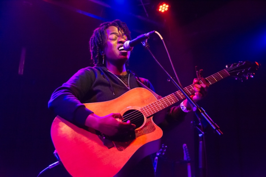 Sunny War and Brian Dunne bring solo contemplation to MilkBoy