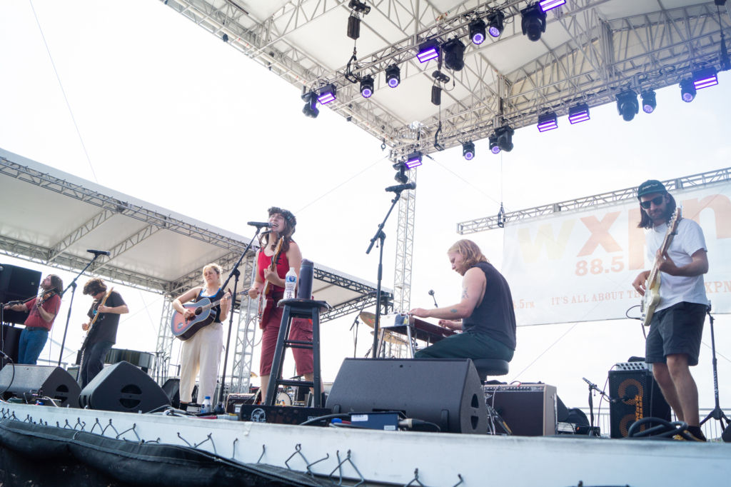 Florry breaks out the country twang at XPNFest