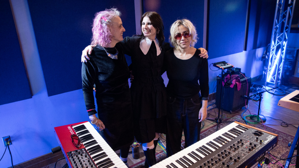 Indie Rock Hit Parade Live Session: Lou Tides