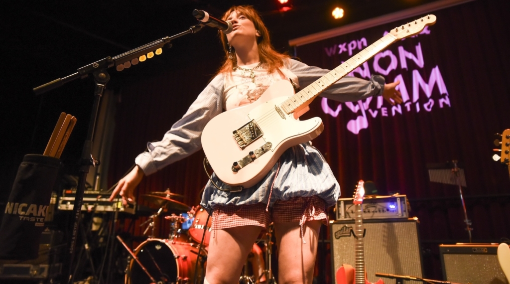 Orla Gartland – “Late To The Party” (Live at NON COMM 2025)