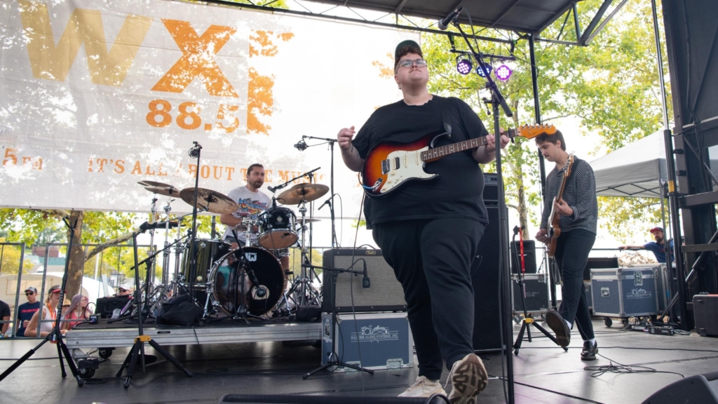 Tune in to a mini-concert with Michigander