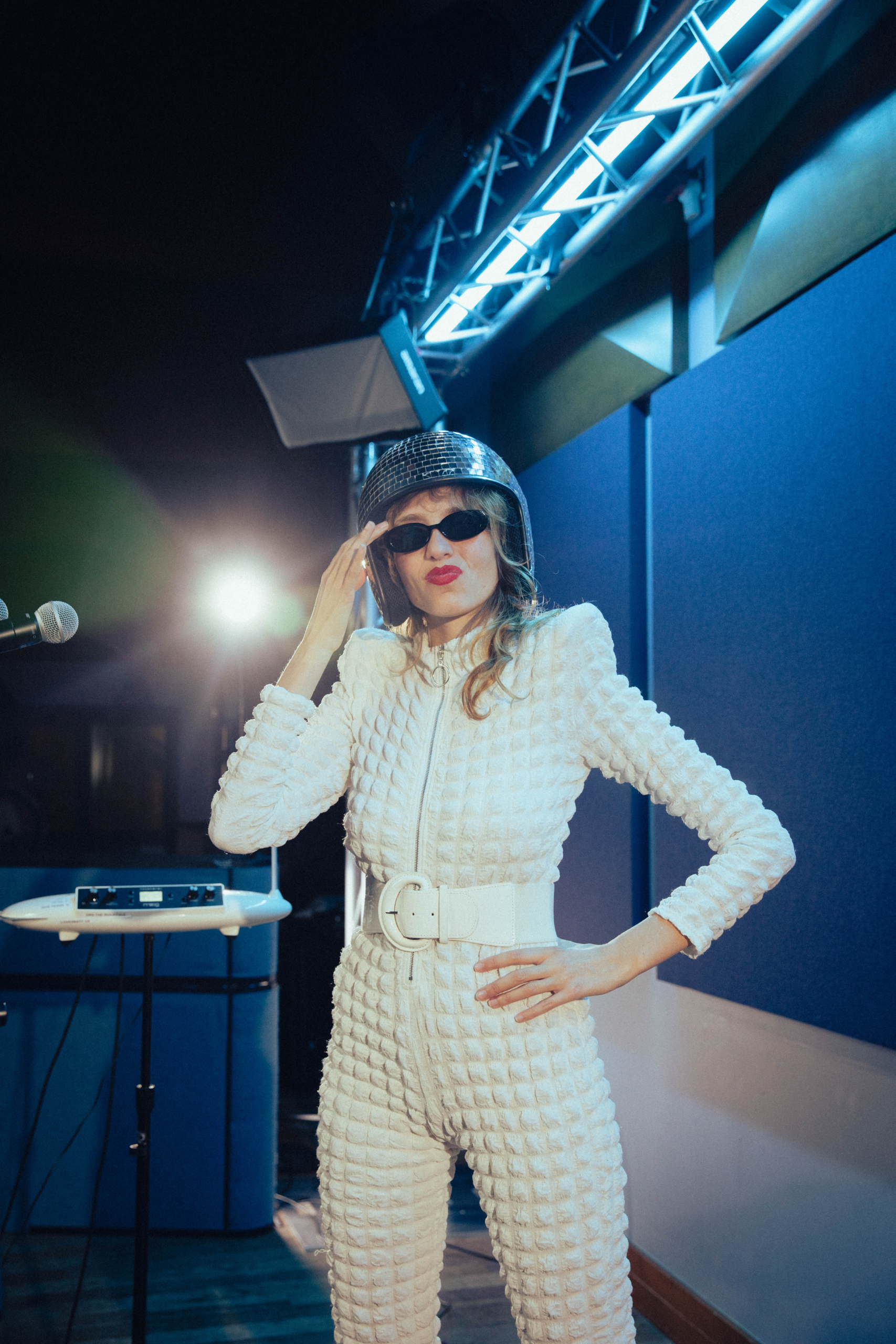 Indie Rock Hit Parade Live Session: Ora the Molecule