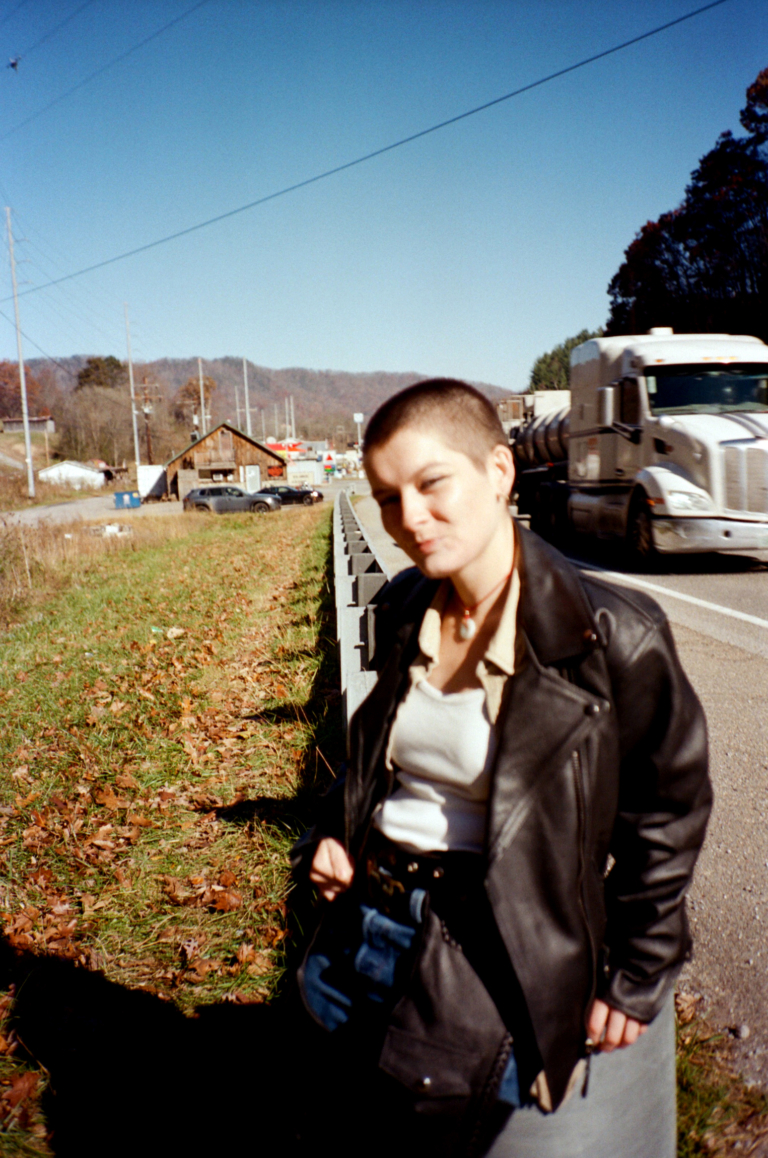 Indie Rock Hit Parade Live Session: Zoh Amba