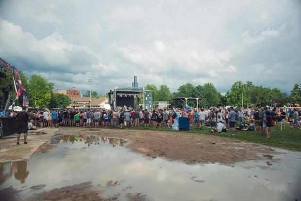 Pitchfork crowd, post-rain  | Photo by Scott Troyan | scotttroyan.com