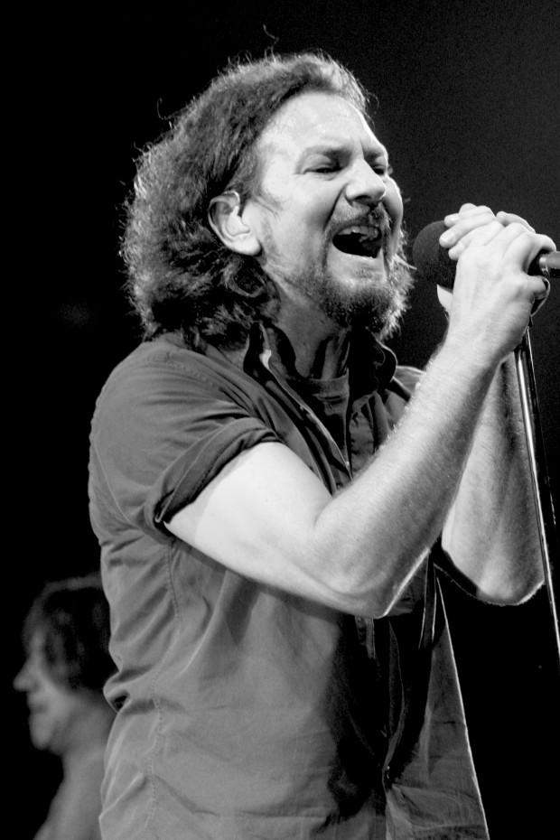 Pearl Jam at The Spectrum | photo by John Vettese