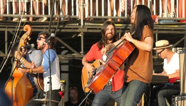 The Avett Brothers | Photo by John Vettese