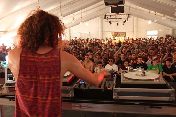 Gaslamp Killer | Photo by Pete Troshak | www.flickr.com/people/petryfrompa