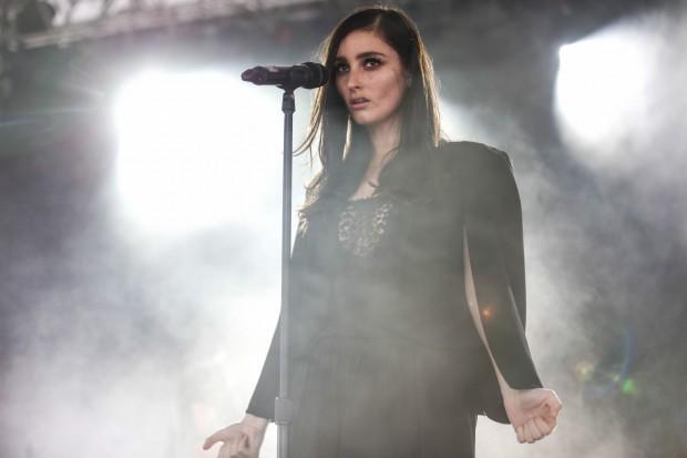 Banks | Photo by Rachel Barrish | rachelbarrish.com