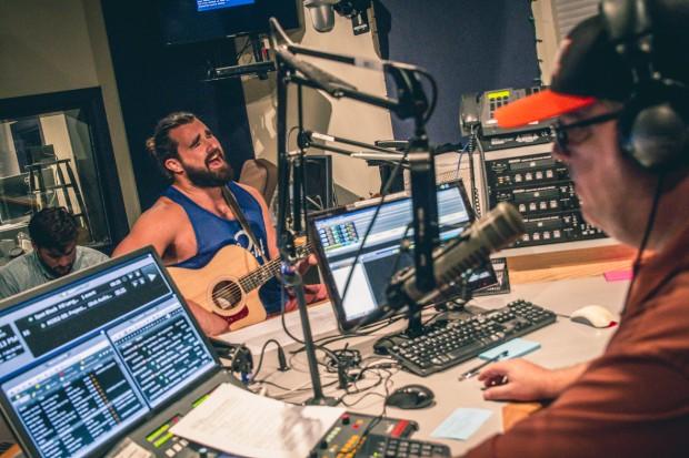 Jason_Kelce_Connor_Barwin_Studio_credit_Rich_McKie-6 Jason Kelce