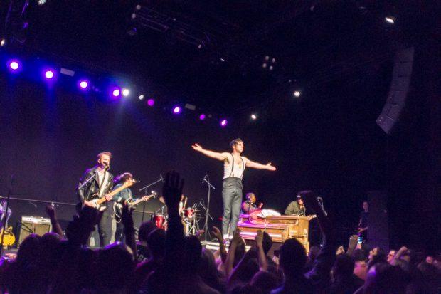 Low Cut Connie | Photo by: Ellen Miller | ellencm.com