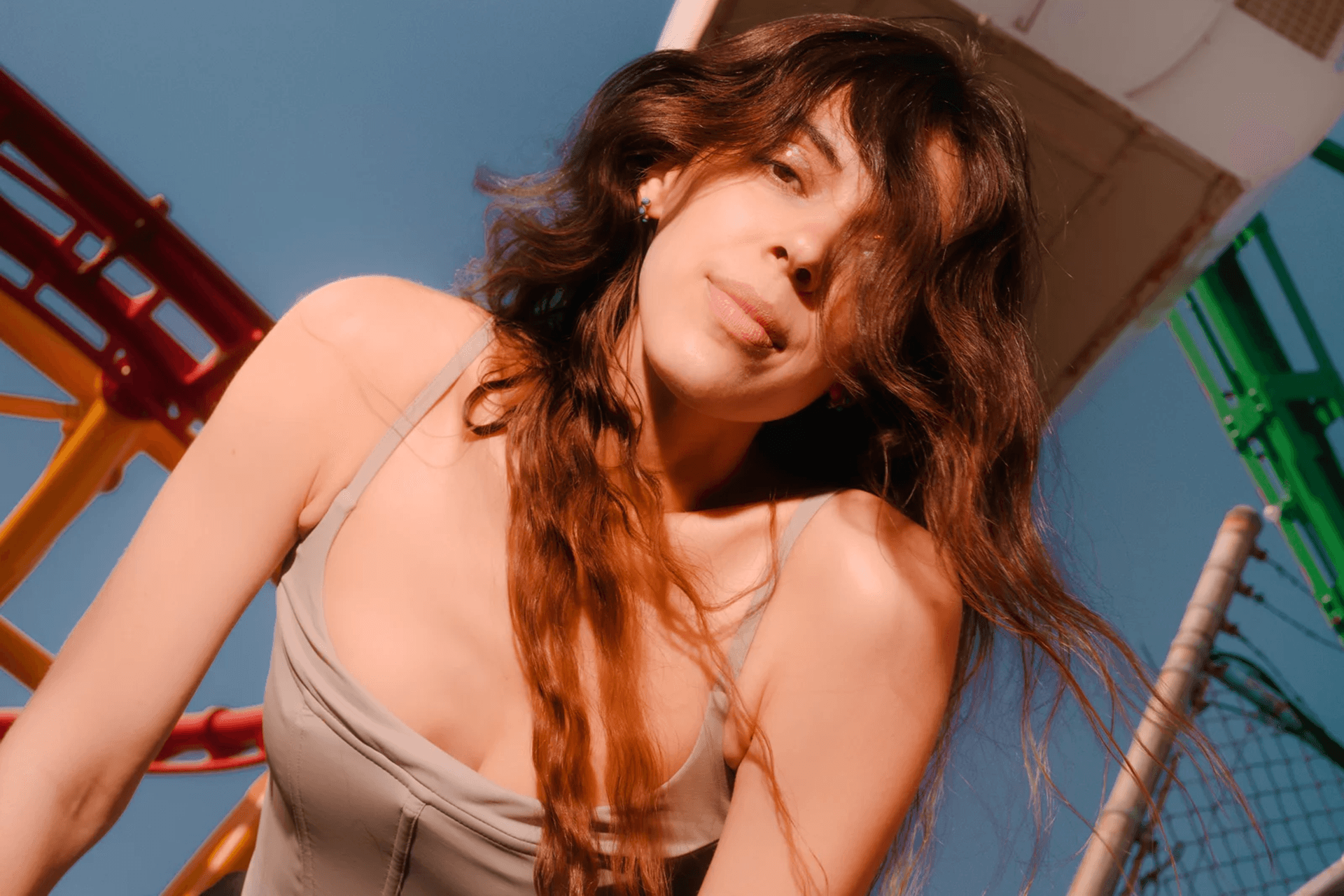 Julie Byrne photo by Tonje Thilesen