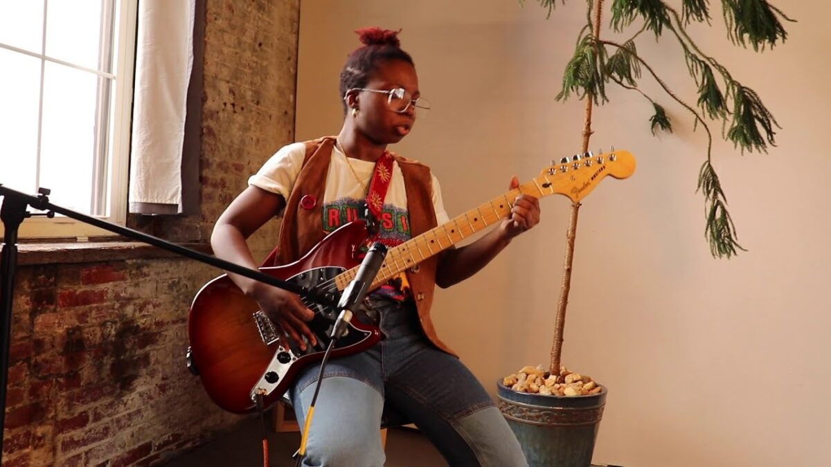 emospacebird. performs a haunting version of “I guess that’s the joke” on Up And Ovr