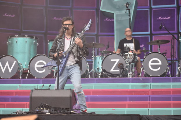 Weezer2JPG