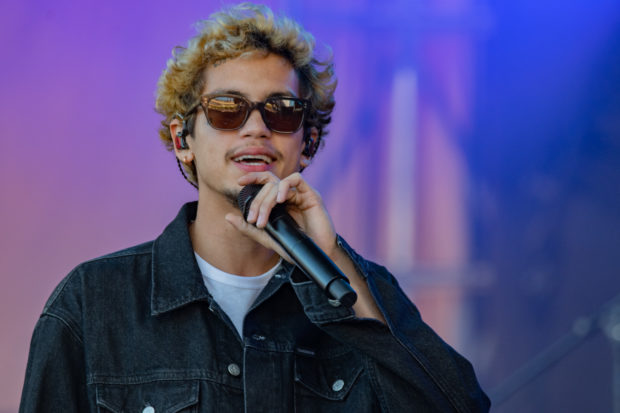 dom 5