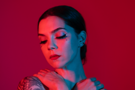 Kayleigh Goldsworthy releases two powerful new songs with producer Will Yip; watch video for “Overambitious”