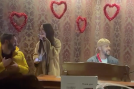 Kacey Musgraves popped in at Philly piano bar Tavern On Camac  to sing Fleetwood Mac’s “Dreams”