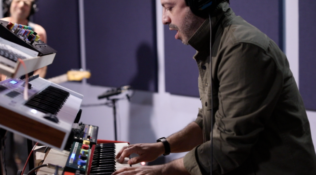 Static Shapes: “Eyes on the Floor” (The Key Studio Sessions)