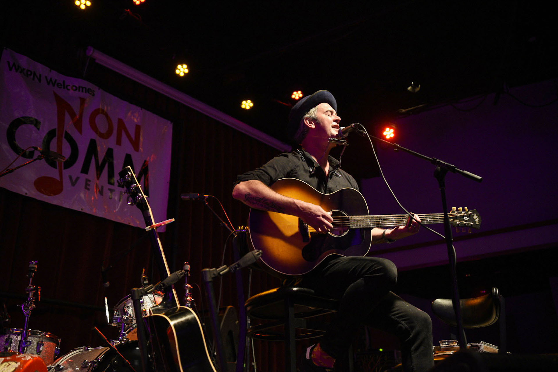 G. Love celebrates the past and looks to the future in a formidable one-man show at #NONCOMM