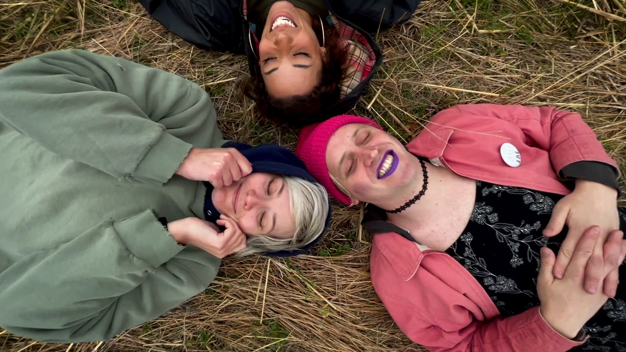 Watch Abi Reimold, Curtis Cooper, Morgane Fouse and Jack Zaferes cover Iron and Wine in Bartram’s Garden; listen to their Elliott Smith cover