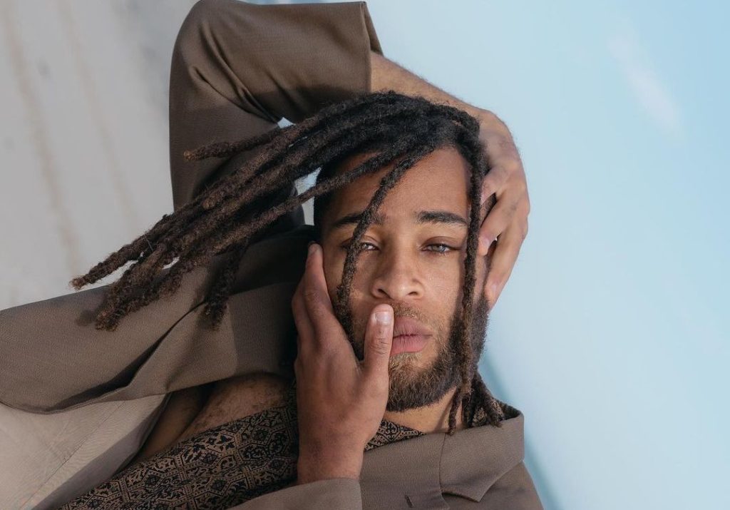 Kingsley Ibeneche shares meditative new single “Asked For Light”