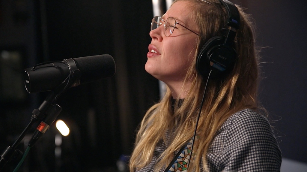 Julia Jacklin: “Don’t Know How to Keep Loving You” (World Cafe Version)