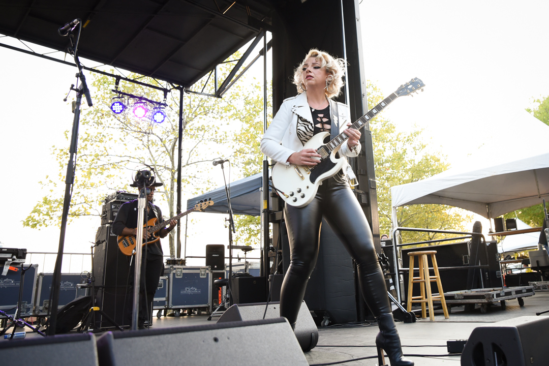 Samantha Fish’s infectious showmanship shines at XPNFest