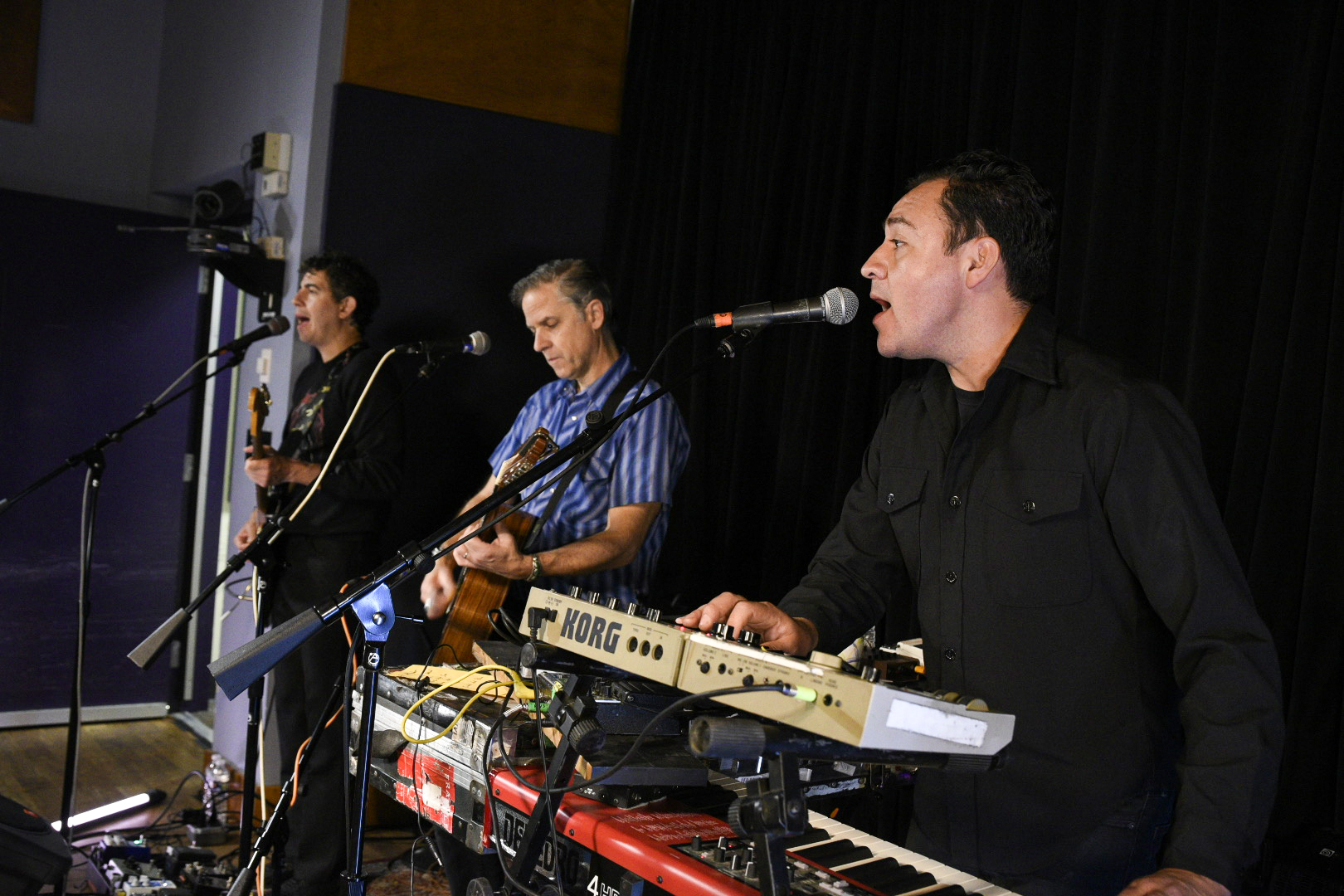 Calexico’s ‘El Mirador’ is a love letter to Tucson
