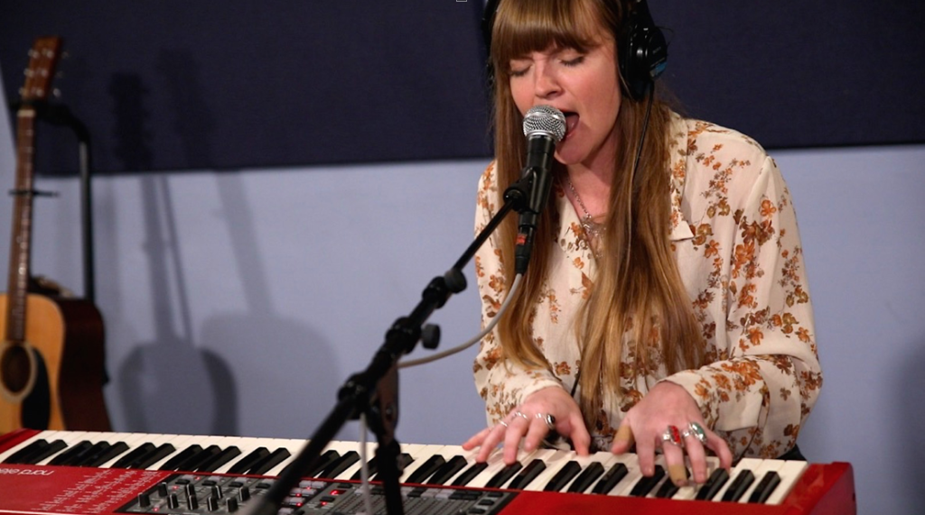 Courtney Marie Andrews: “Kindness of Strangers”(World Cafe Version)