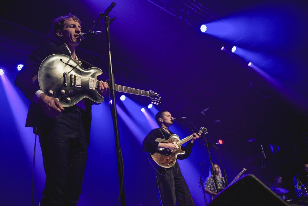 Big Thief’s grand anthems brought together their largest Philly crowd at Franklin Music Hall