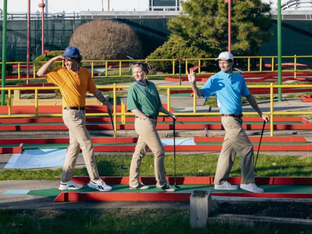 Grocer gets messy in the “Smooth Operator” music video