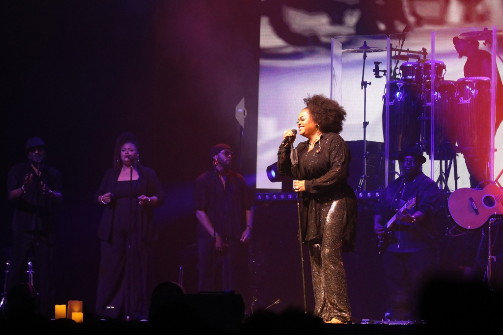 Do You Remember: Jill Scott takes hometown fans on an anniversary journey through her classic debut