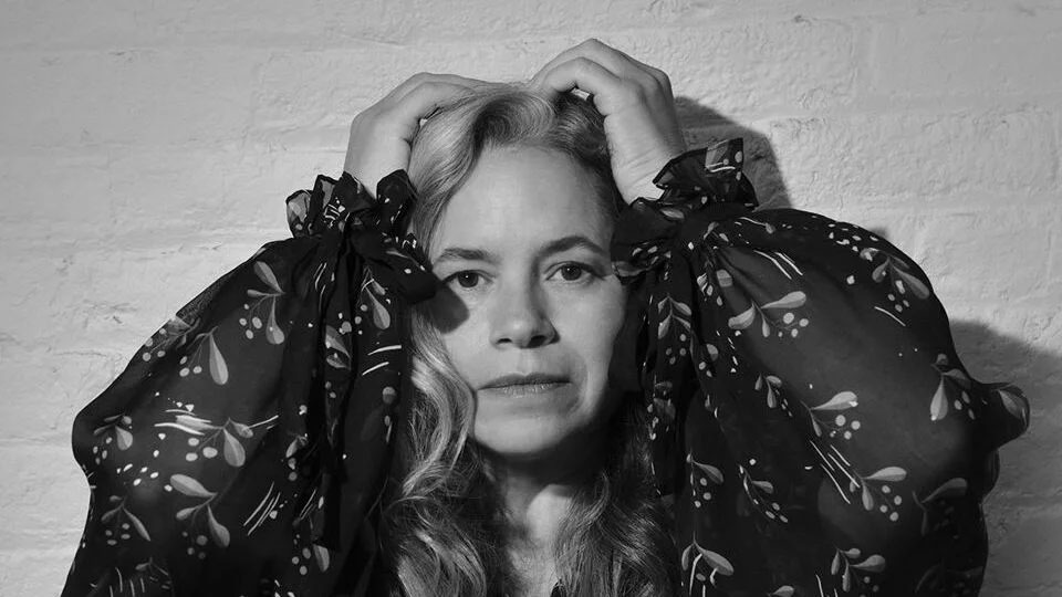 After briefly losing the ability to sing, Natalie Merchant’s voice shines anew