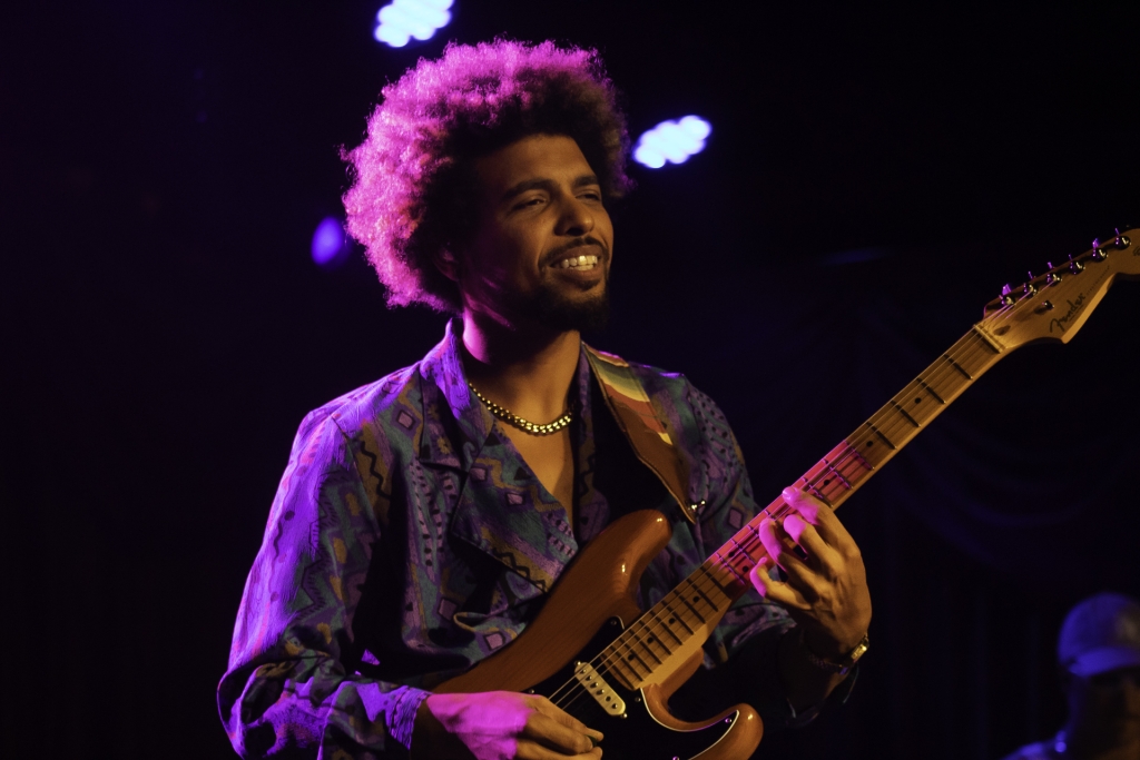 Devon Gilfillian and friends aim straight for the heart at Brooklyn Bowl