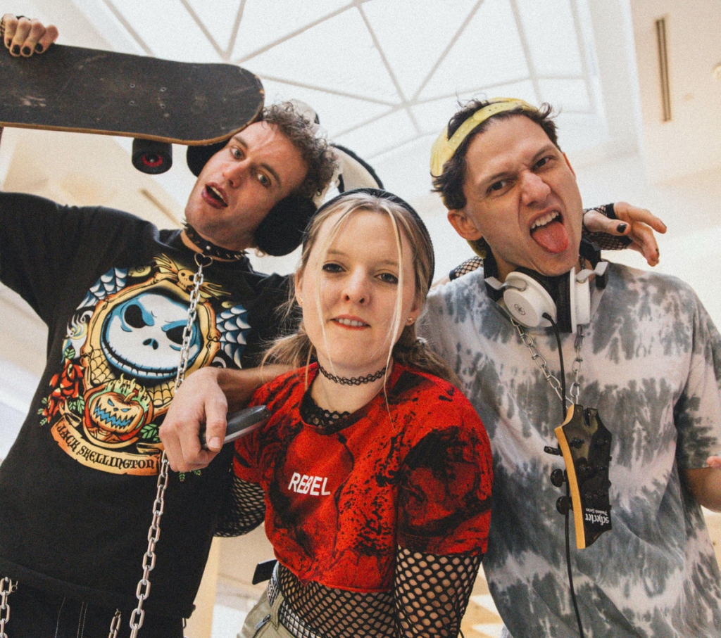 Grocer is stronger together on “Packrat”