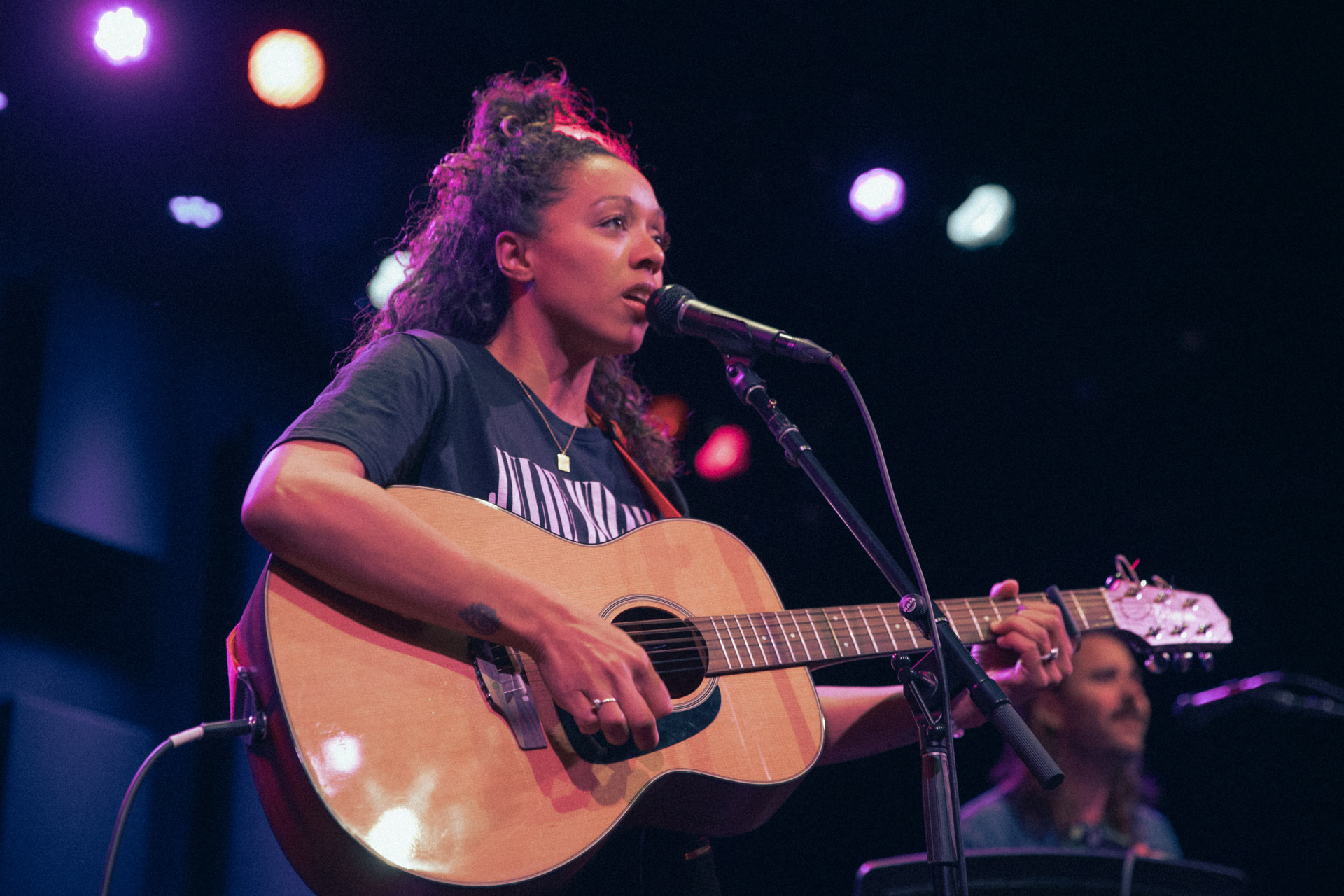 Lizzie No’s ‘Halfsies’ shines in a contemplative, captivating Free At Noon